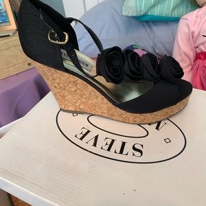Women’s new Steve Madden wedges
